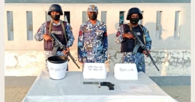 শ্যামনগরে পিস্তল-গুলি বোমা উদ্ধার 