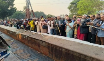 ঝিনাইদহে মোবারকগঞ্জ চিনিকলে আখ মাড়াই মৌসুম উদ্বোধন