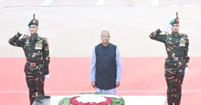 শহীদ বুদ্ধিজীবীদের প্রতি প্রধান উপদেষ্টার শ্রদ্ধা নিবেদন শহীদ বুদ্ধিজীবীদের প্রতি প্রধান উপদেষ্টার শ্রদ্ধা নিবেদন