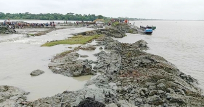উপকূলীয় টেকসই বেড়িবাঁধ প্রতিশ্রুতির মধ্যে সীমাবদ্ধ
