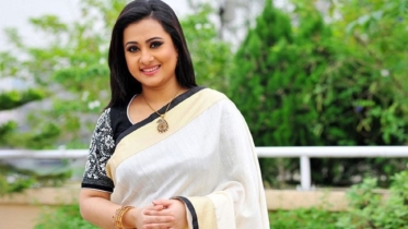 ব্ল্যাক ইজ মাই হ্যাপি কালার: পূর্ণিমা